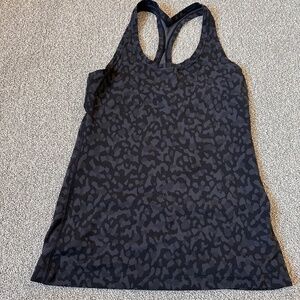 Lululemon top size 8